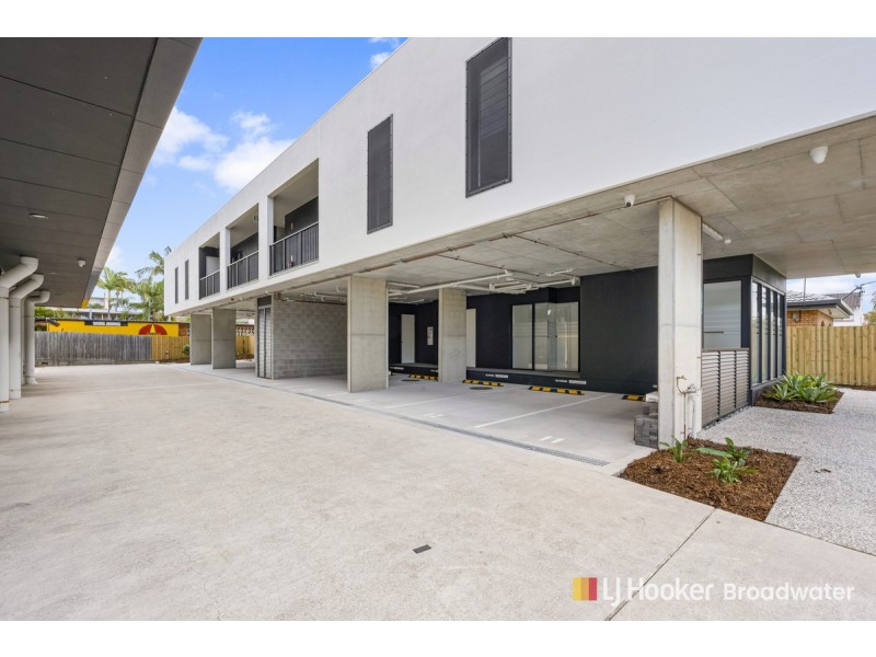 8/10 Central Street, Labrador QLD 4215