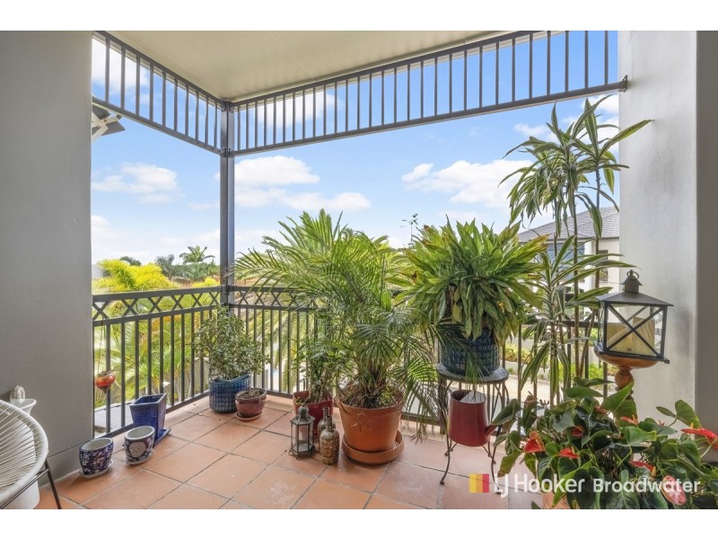 55/88-98 Limetree Parade, Runaway Bay QLD 4216
