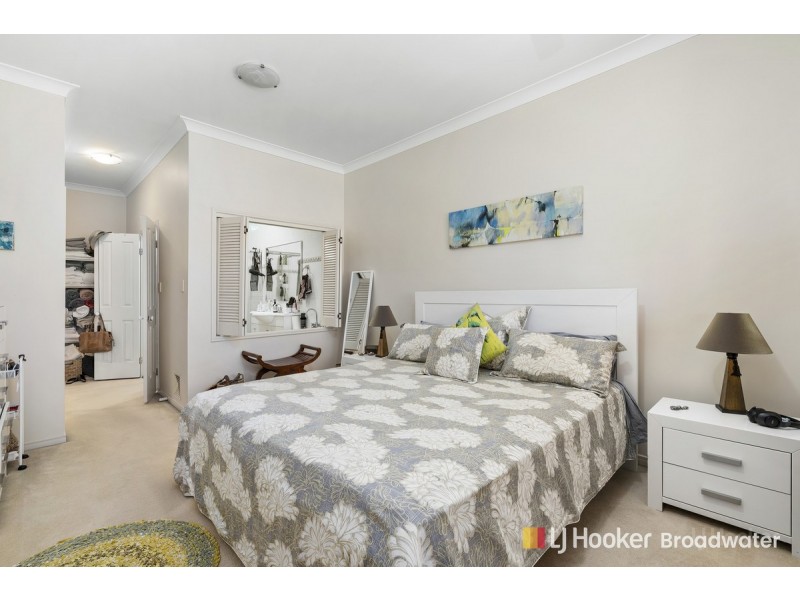 55/88-98 Limetree Parade, Runaway Bay QLD 4216