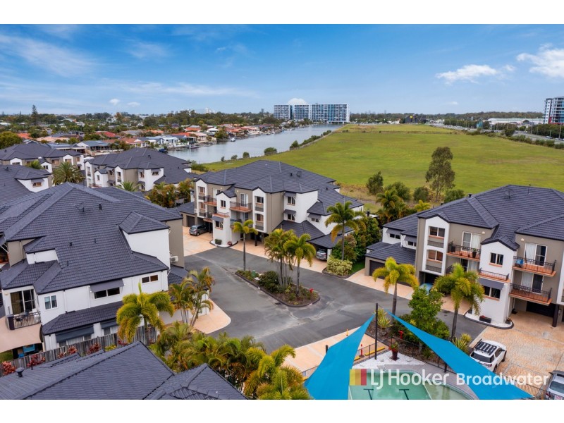 55/88-98 Limetree Parade, Runaway Bay QLD 4216