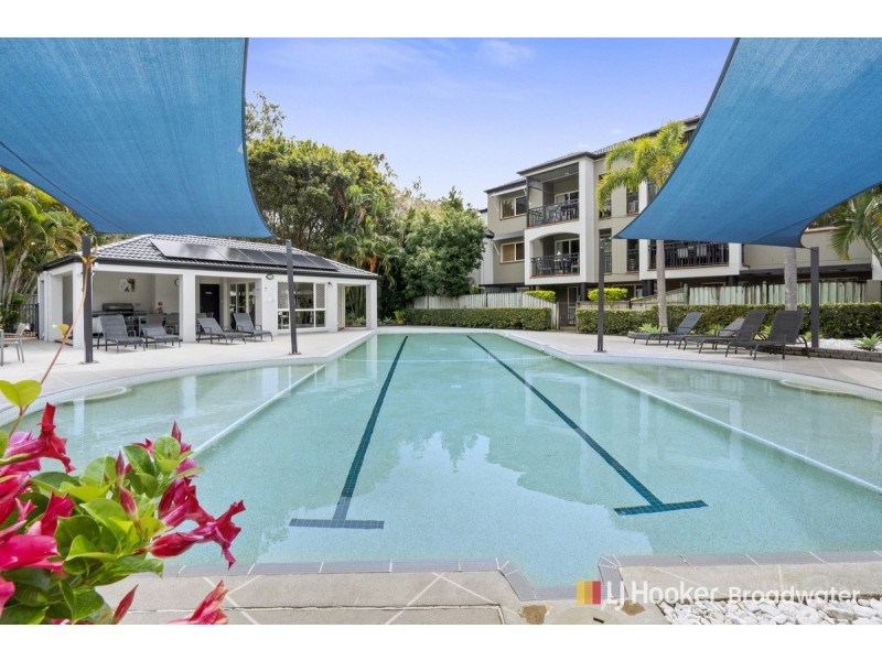 55/88-98 Limetree Parade, Runaway Bay QLD 4216