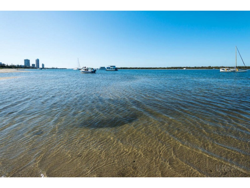 301/392 Marine Parade, Labrador QLD 4215