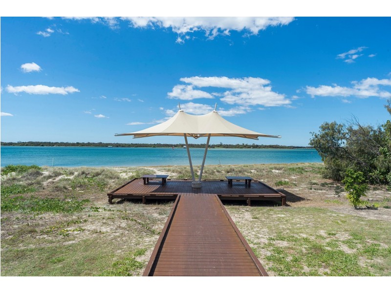 301/392 Marine Parade, Labrador QLD 4215