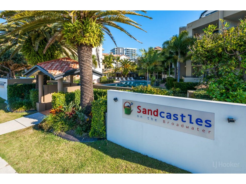 301/392 Marine Parade, Labrador QLD 4215