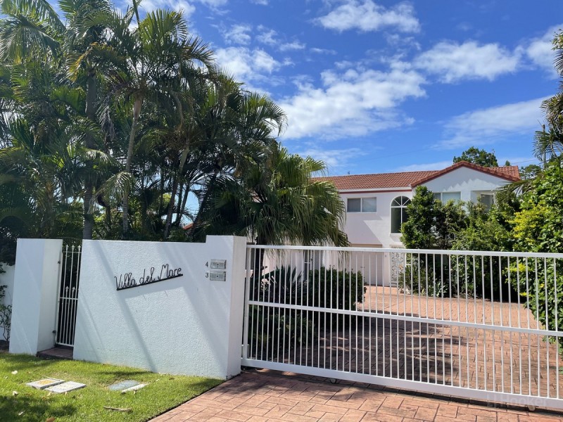 4/6 Clinton Street, Labrador QLD 4215