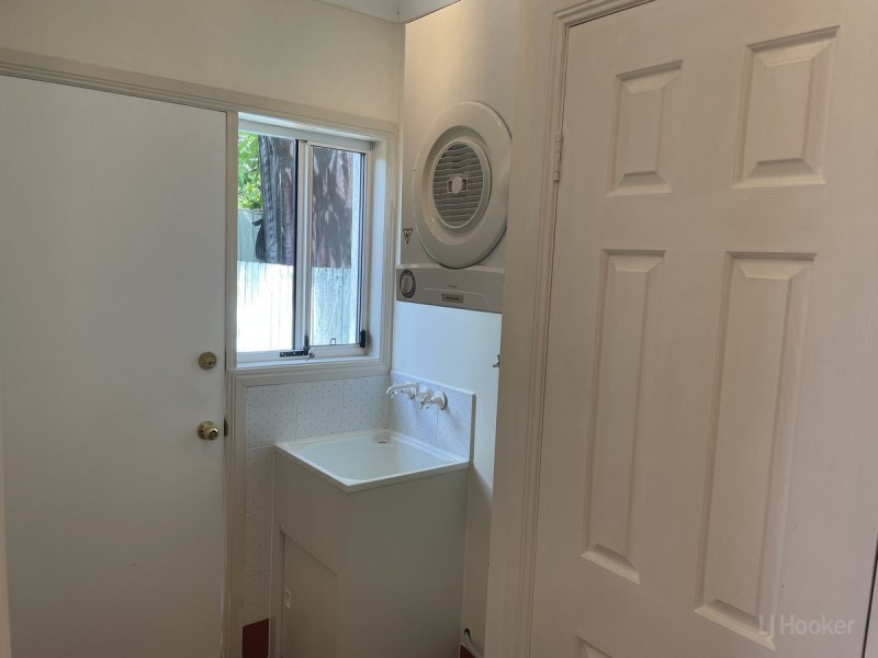 4/6 Clinton Street, Labrador QLD 4215