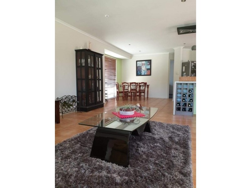 37 Audrey Avenue, Helensvale QLD 4212