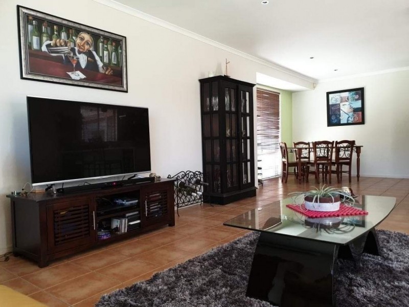 37 Audrey Avenue, Helensvale QLD 4212