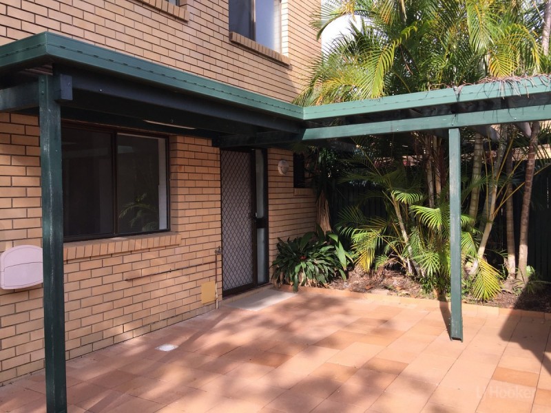 1/112 Bayview Street, Runaway Bay QLD 4216