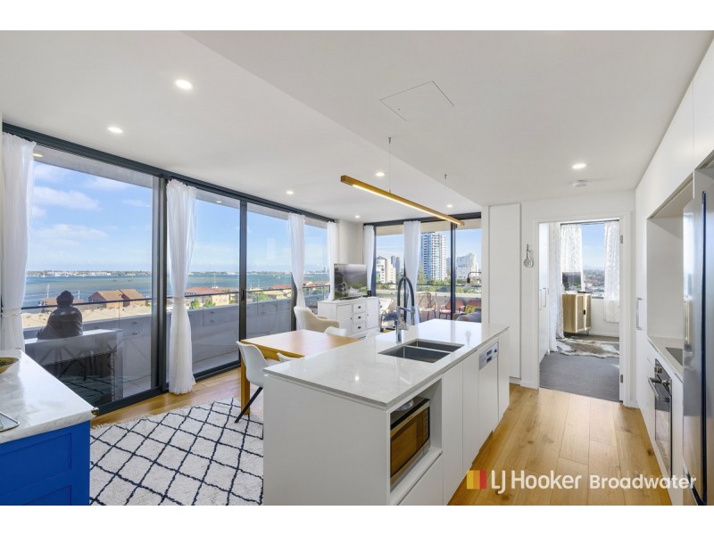 709/110 Frank Street, Labrador QLD 4215