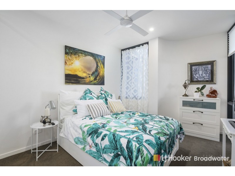 709/110 Frank Street, Labrador QLD 4215