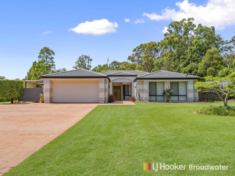 23 Warrego Way, Helensvale QLD 4212