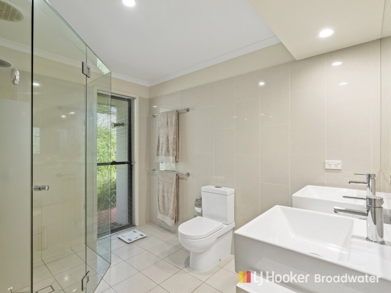 23 Warrego Way, Helensvale QLD 4212