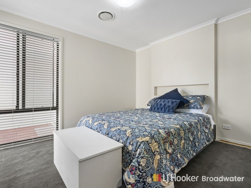 23 Warrego Way, Helensvale QLD 4212