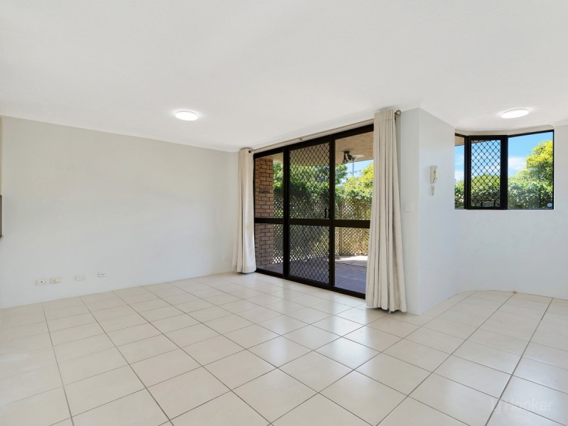 2/33 Whiting Street, Labrador QLD 4215