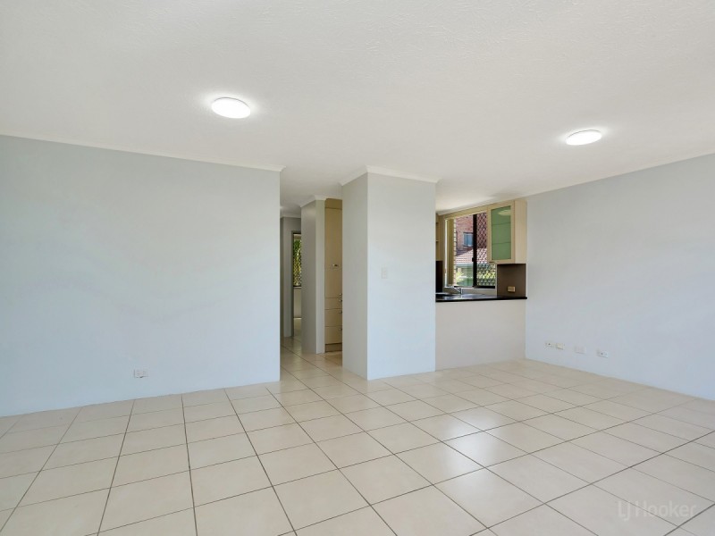 2/33 Whiting Street, Labrador QLD 4215