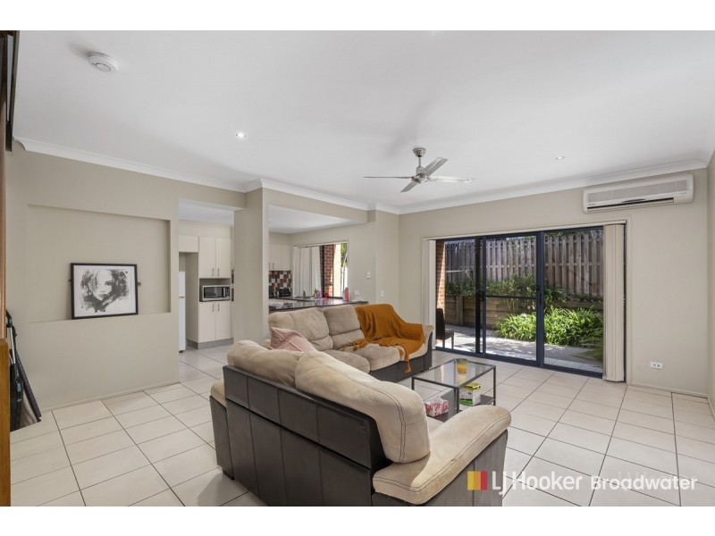 5/170 Whiting Street, Labrador QLD 4215