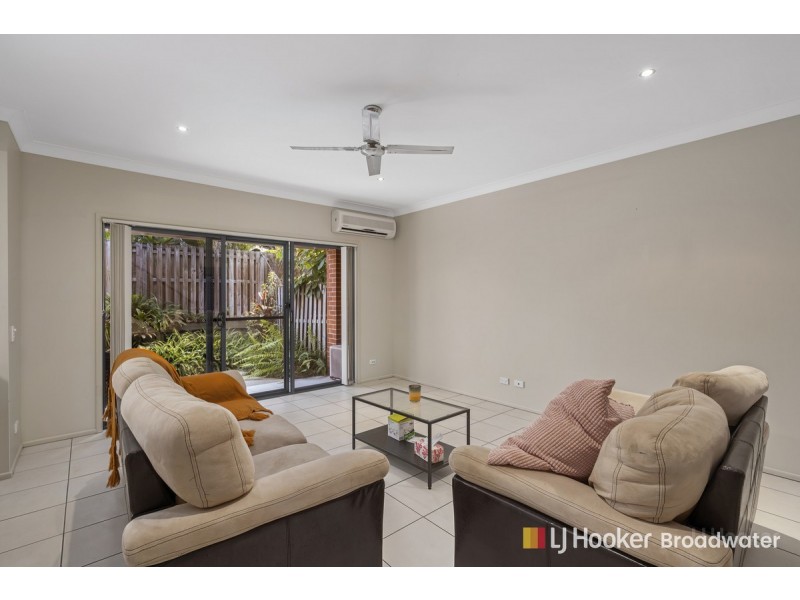 5/170 Whiting Street, Labrador QLD 4215