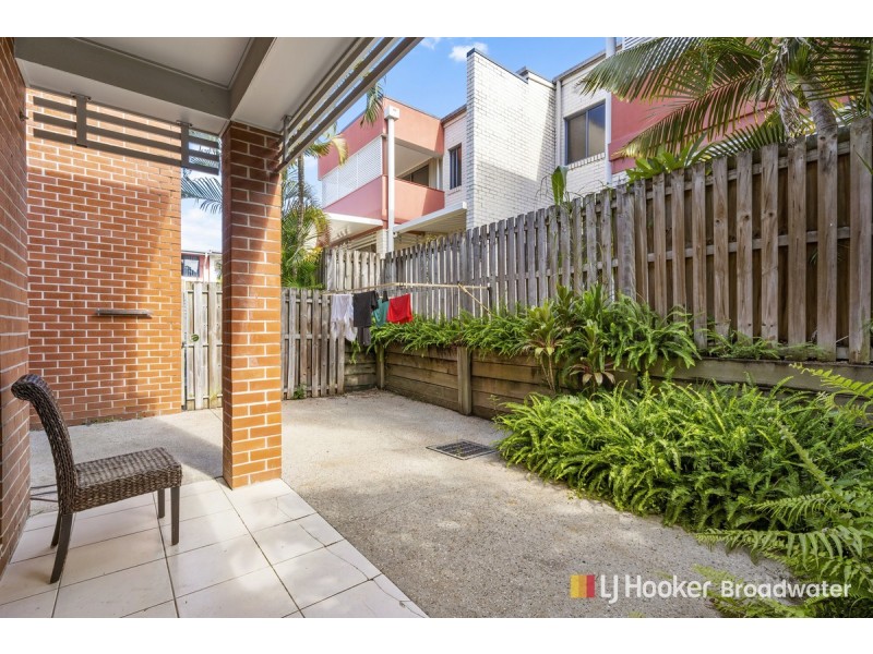 5/170 Whiting Street, Labrador QLD 4215