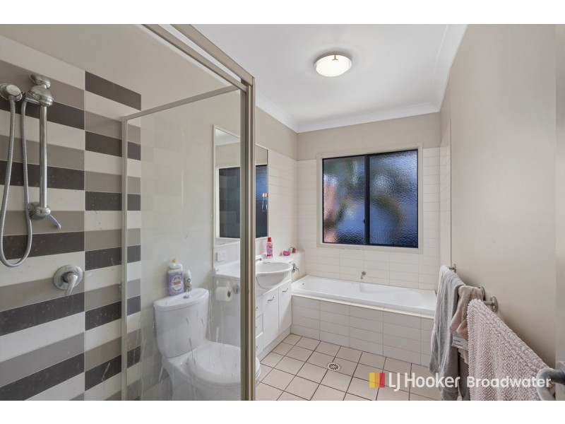 5/170 Whiting Street, Labrador QLD 4215