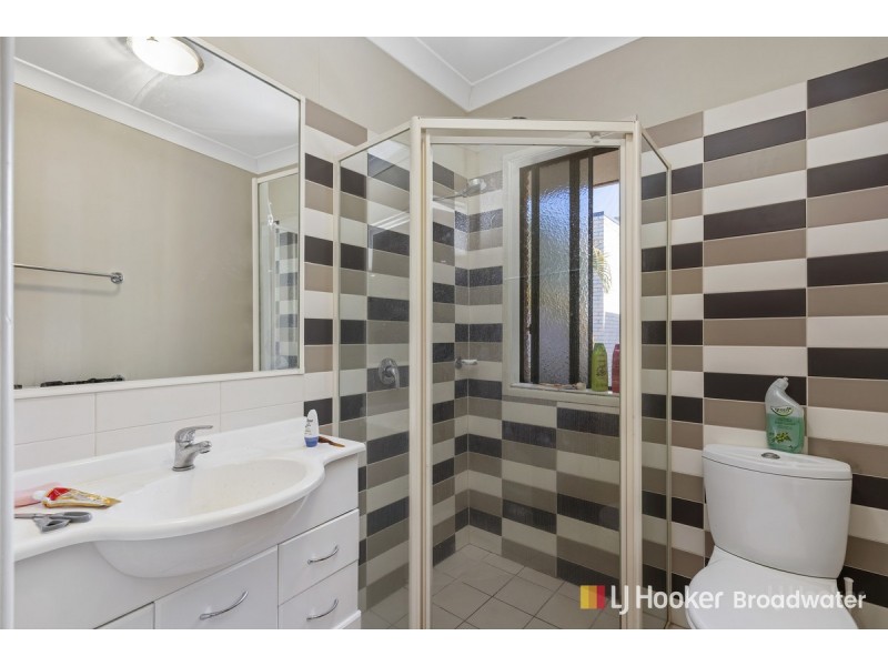 5/170 Whiting Street, Labrador QLD 4215