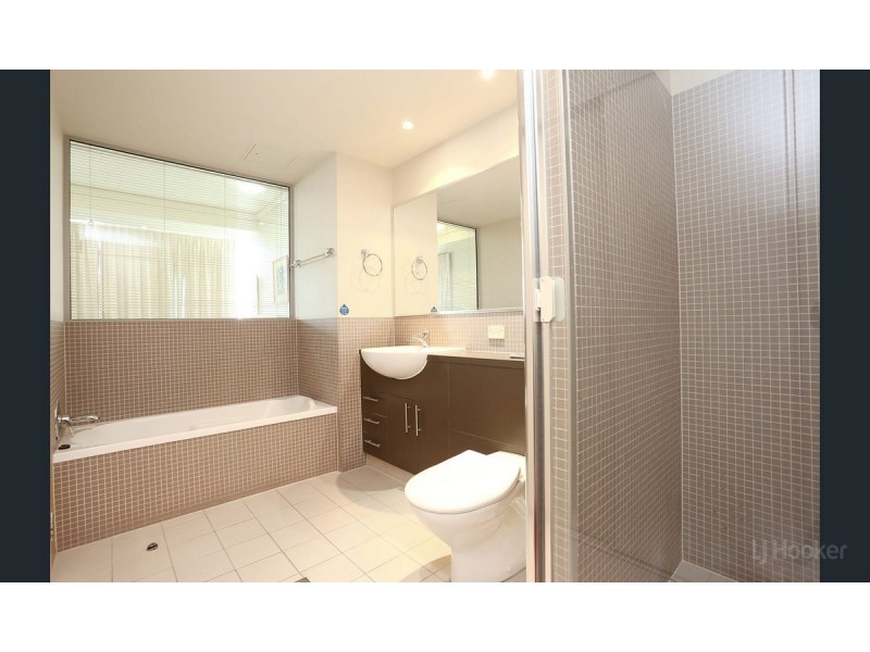 1007/360 Marine Parade, Labrador QLD 4215