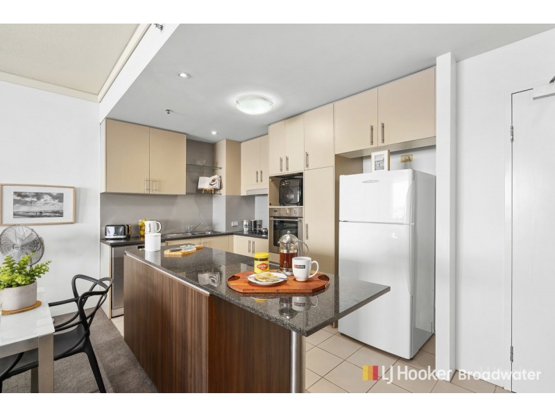 811/360 Marine Parade, Labrador QLD 4215