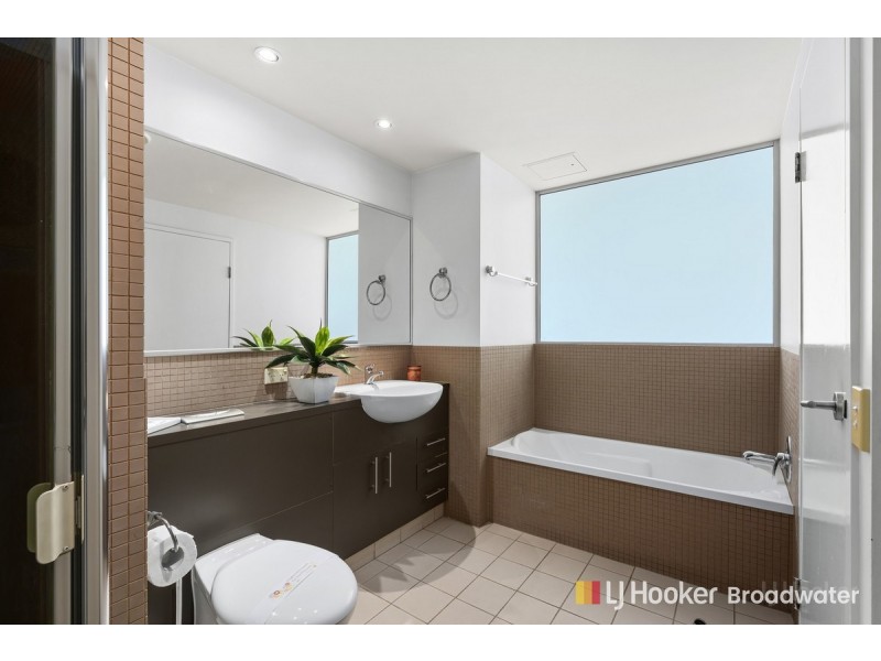 811/360 Marine Parade, Labrador QLD 4215