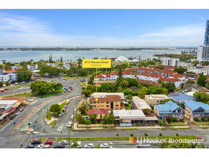 4/12 Stevens Street, Southport QLD 4215