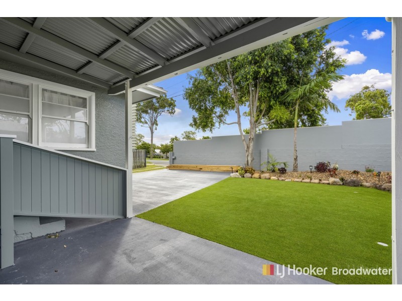 495 Pine Ridge Road, Runaway Bay QLD 4216