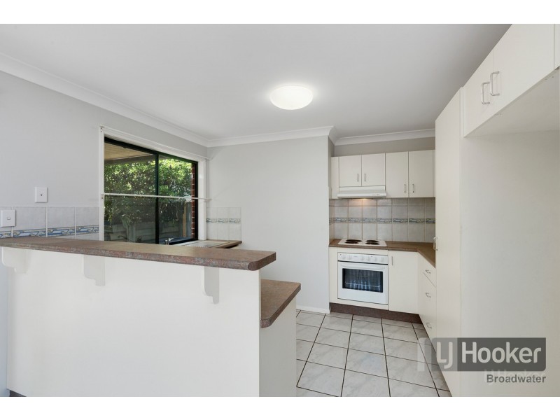 2/442 Pine Ridge Road, Coombabah QLD 4216