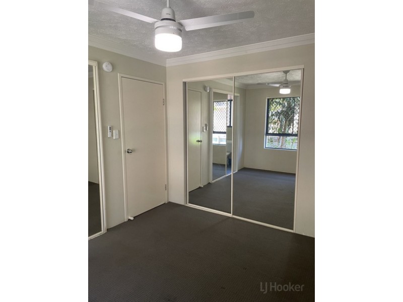 8/89 Frank Street, Labrador QLD 4215