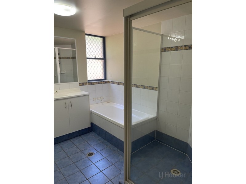 8/89 Frank Street, Labrador QLD 4215