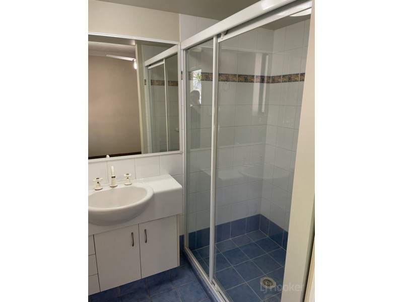 8/89 Frank Street, Labrador QLD 4215