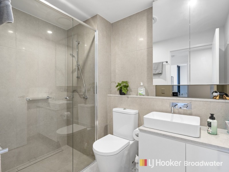 509/110 Frank Street, Labrador QLD 4215