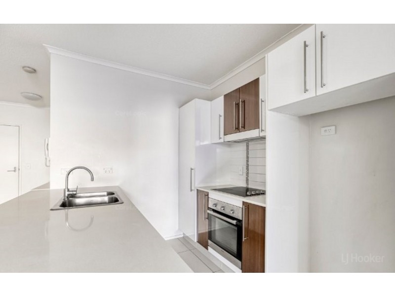 10/171 Scarborough Street, Southport QLD 4215