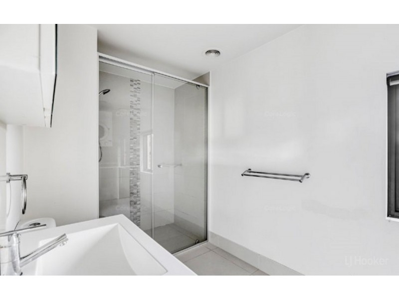 10/171 Scarborough Street, Southport QLD 4215