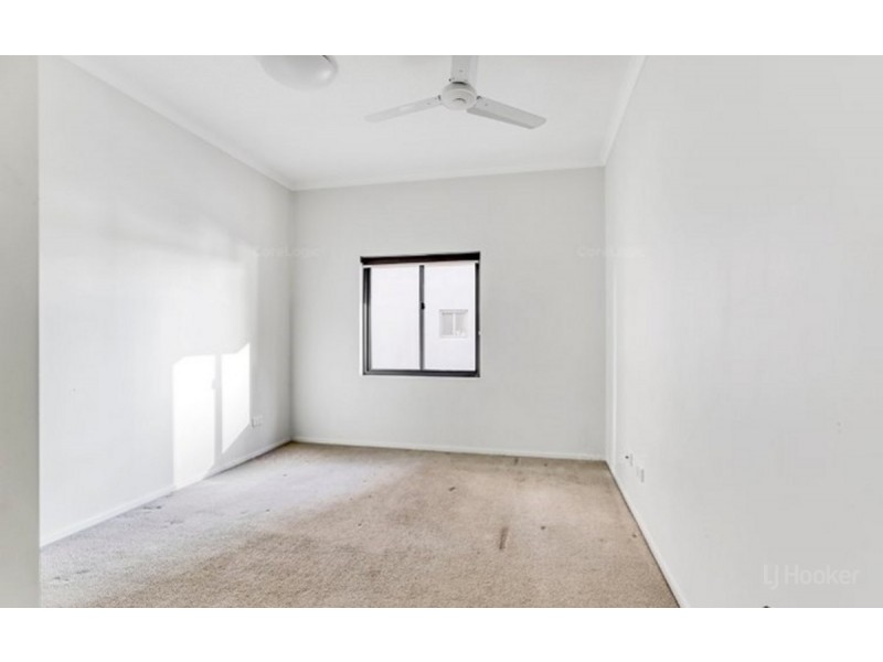 10/171 Scarborough Street, Southport QLD 4215