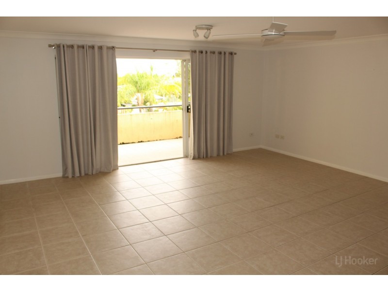 17/65 Bayview Street, Runaway Bay QLD 4216