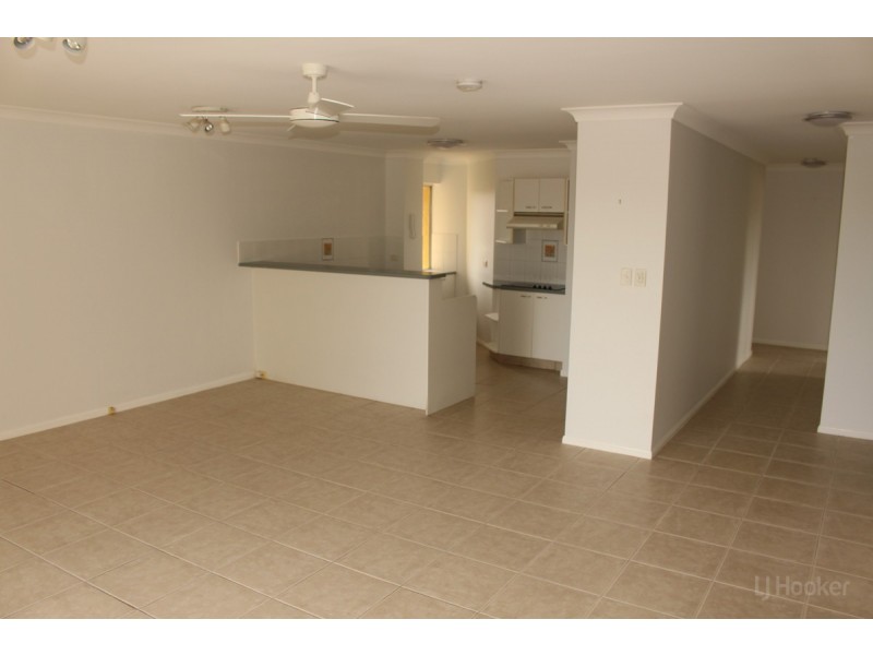 17/65 Bayview Street, Runaway Bay QLD 4216