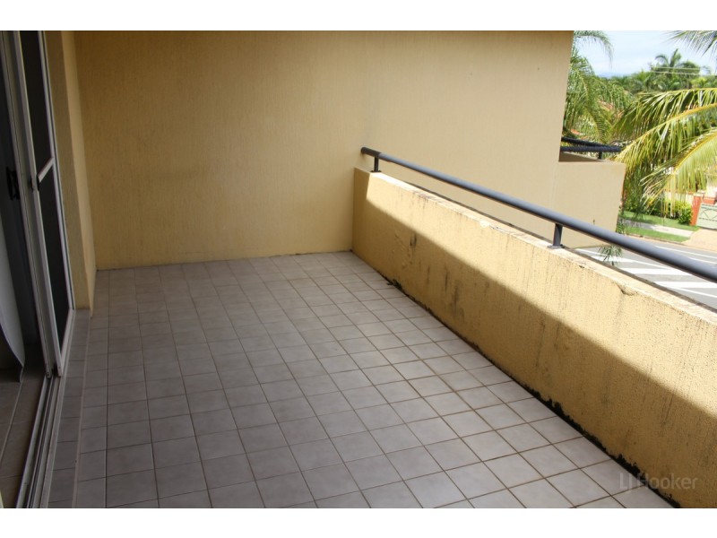 17/65 Bayview Street, Runaway Bay QLD 4216