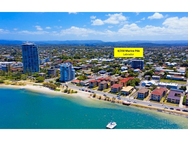 4/250 Marine Parade, Labrador QLD 4215