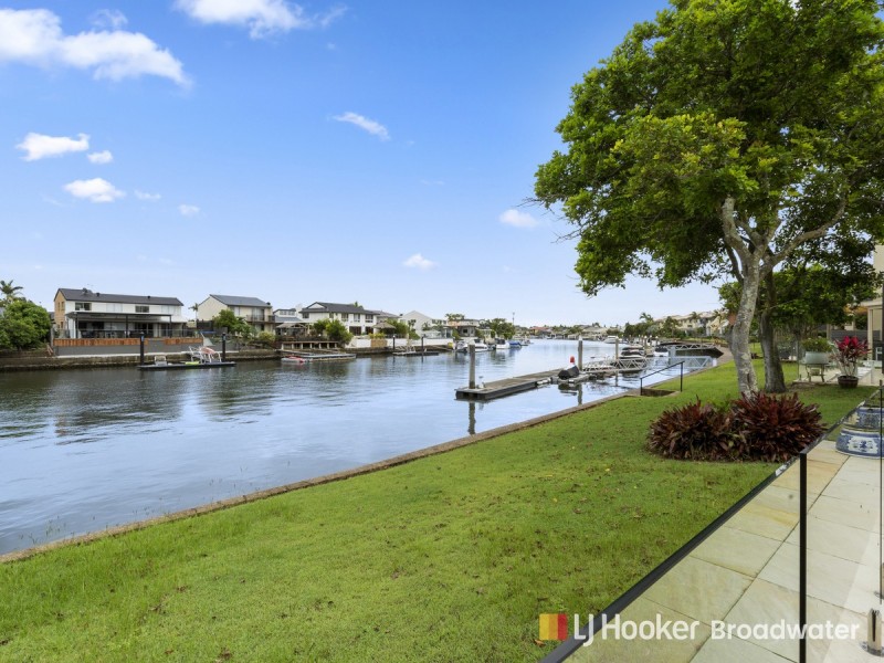 32/100 Morala Avenue, Runaway Bay QLD 4216