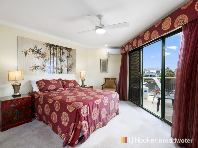 32/100 Morala Avenue, Runaway Bay QLD 4216