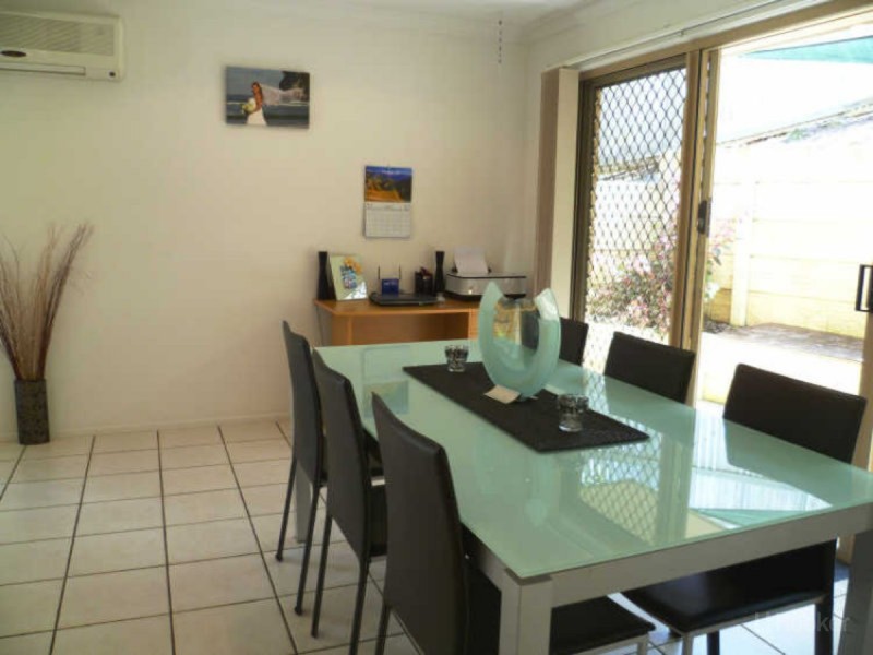 15/1 Archipelago Street, Pacific Pines QLD 4211