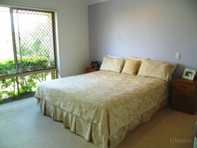 15/1 Archipelago Street, Pacific Pines QLD 4211