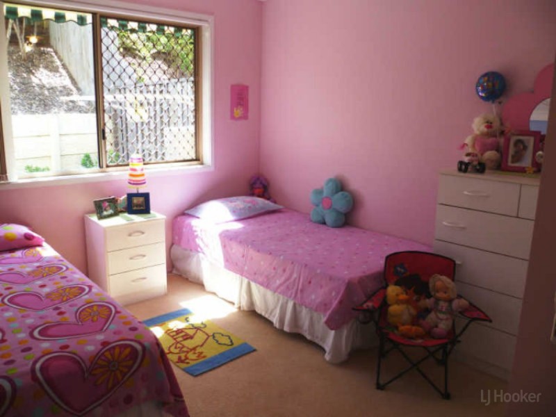 15/1 Archipelago Street, Pacific Pines QLD 4211