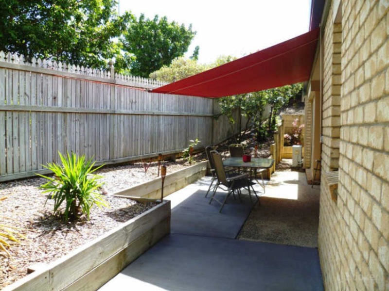 15/1 Archipelago Street, Pacific Pines QLD 4211