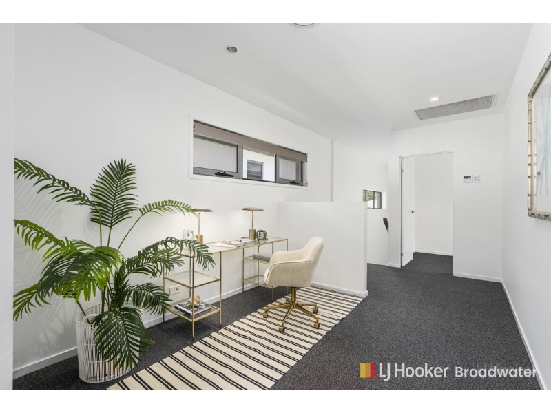 33 Ernest Street, Labrador QLD 4215