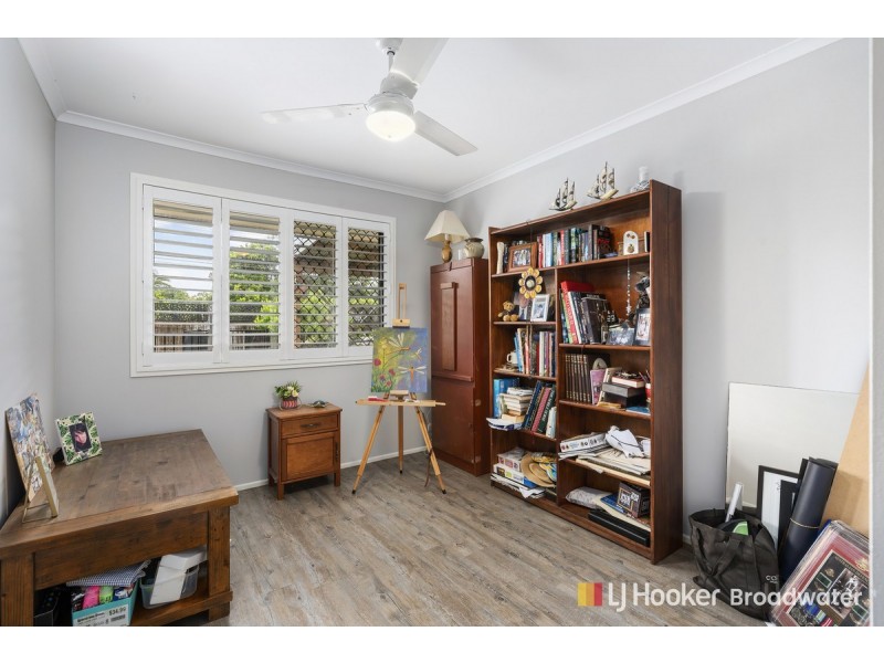 1/133 Central Street, Labrador QLD 4215